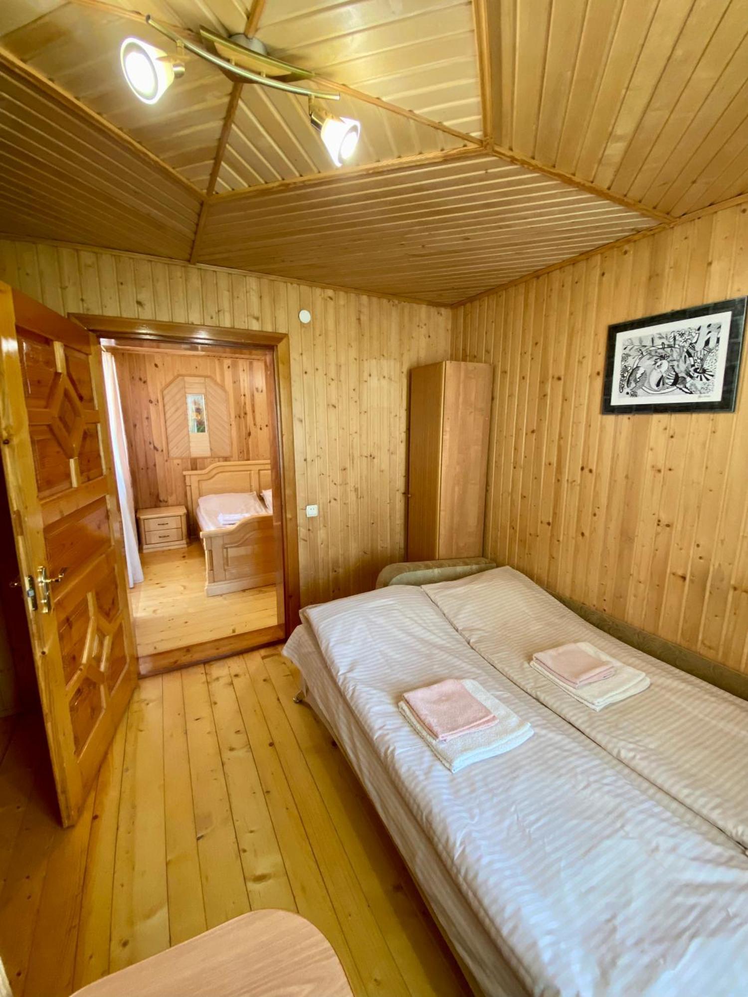 Zyma_Lito Guest House 亚列姆切 外观 照片