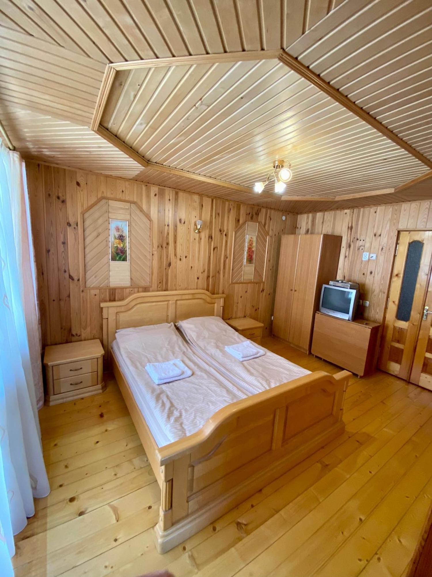 Zyma_Lito Guest House 亚列姆切 外观 照片